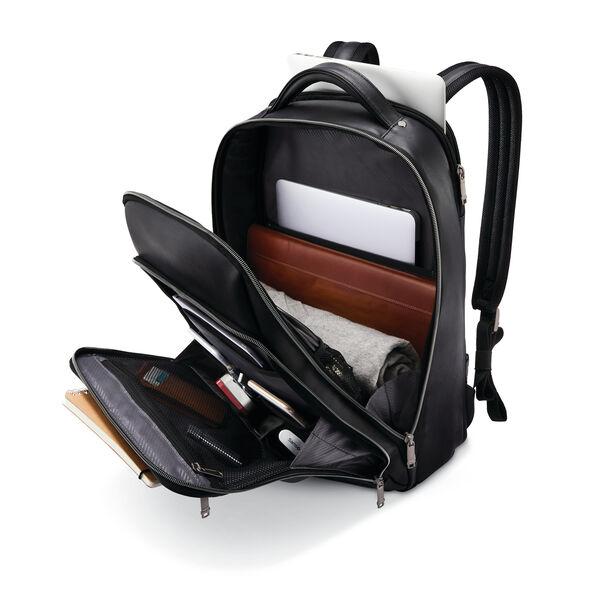1260371041_Backpack_Interior_Stylized_fe719e39-89e5-468a-8f7d-c935fe682167