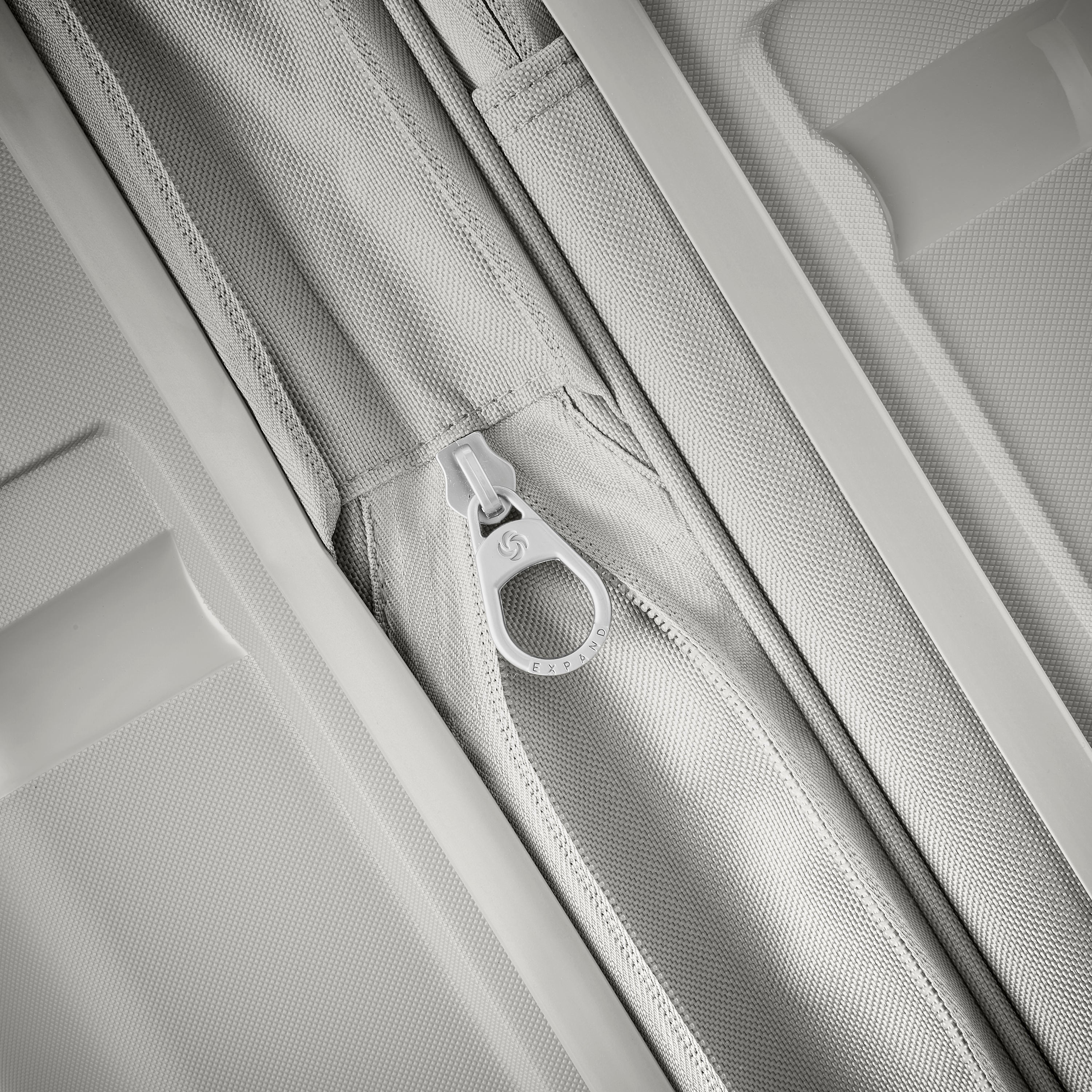 137395-1830_B675_EXPANSION