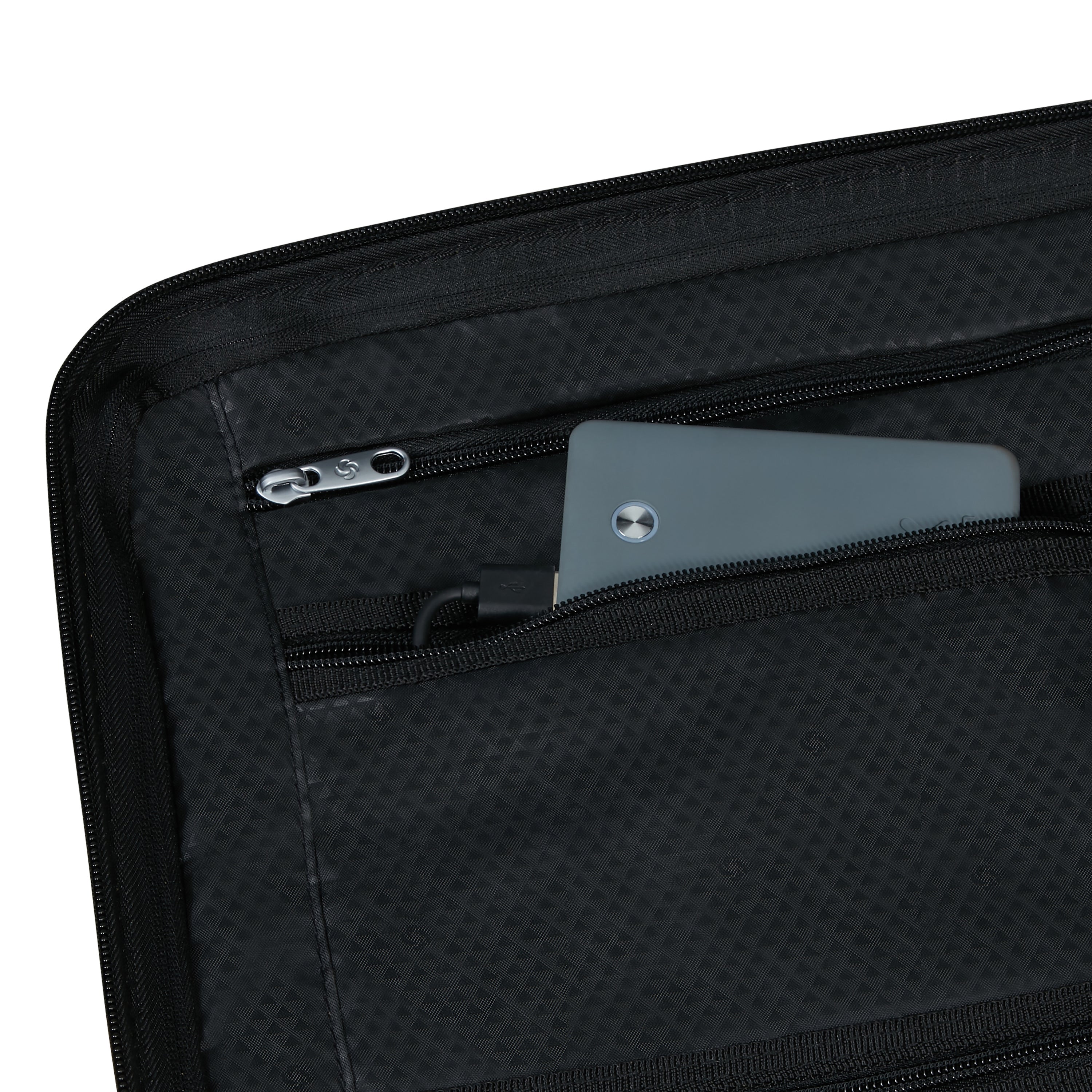 143108-1515_C491_INTERIORPOCKET