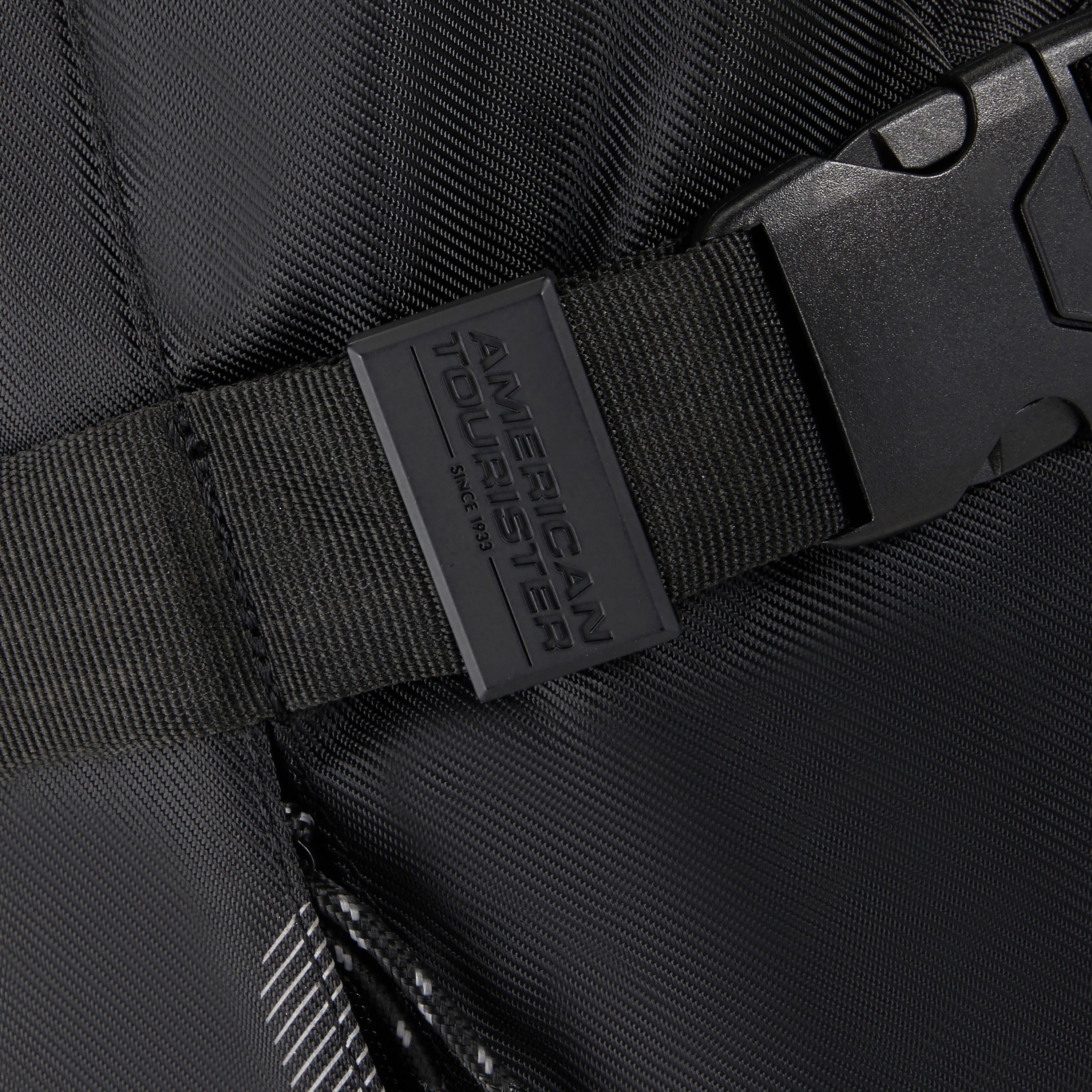 143165-0423_C499_LOGO