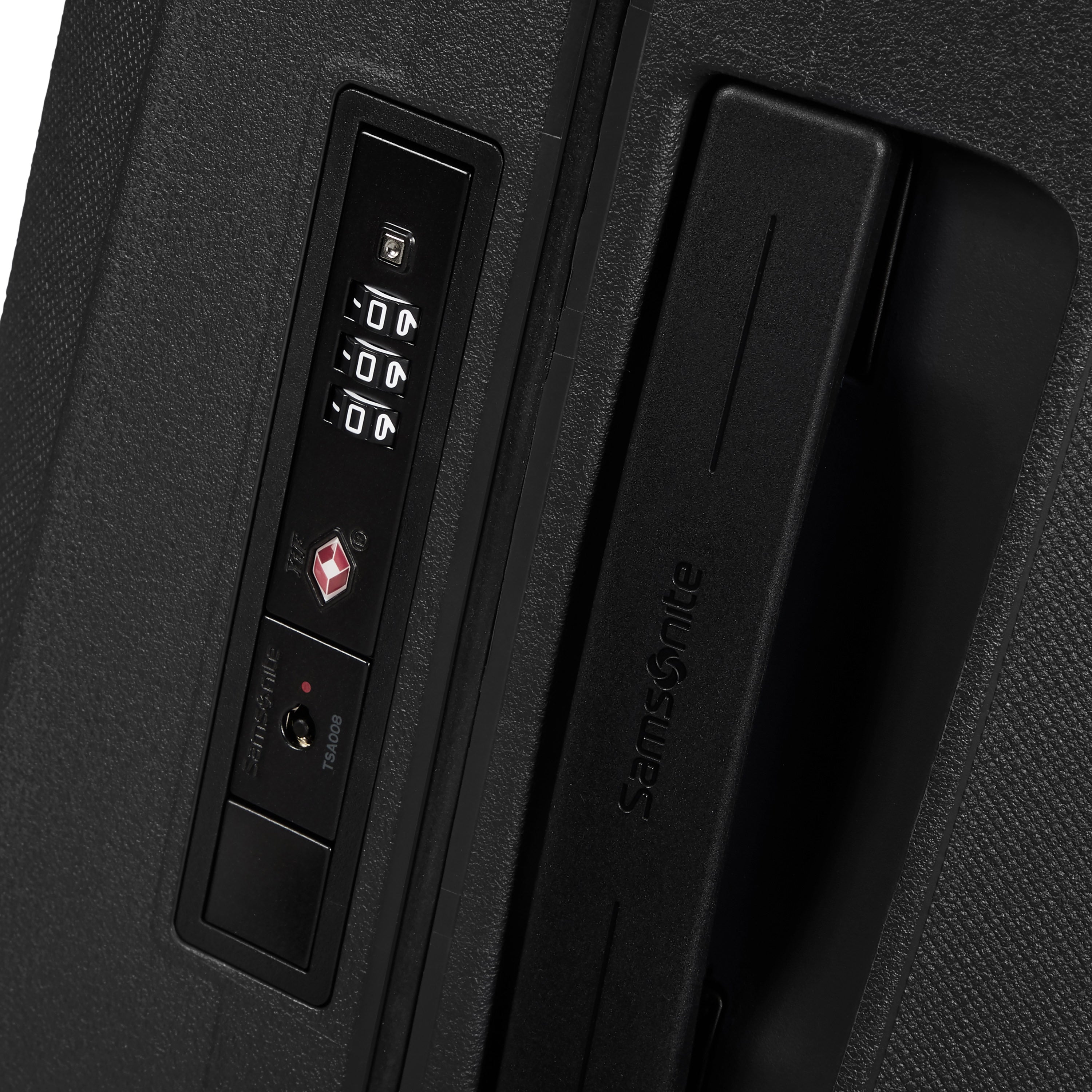 146909-1374_D140_LOCK_3f4477c8-4ca9-4458-a838-3702d38e0e21