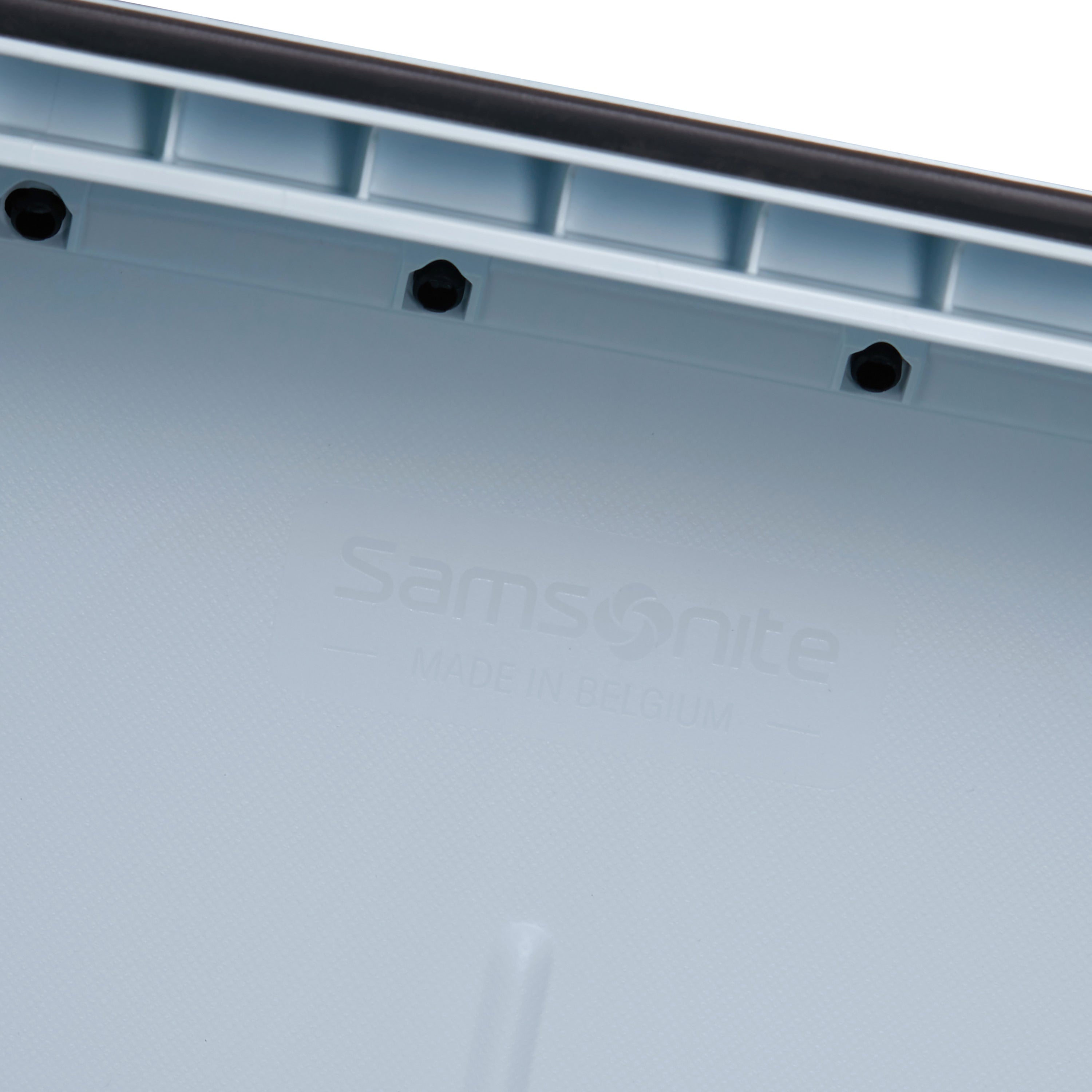 146911-6182_D140_INTERIORMATERIAL_0ef9cc27-1897-40ab-a80a-dd72479090a9