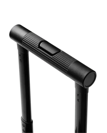 Hugger_Roller_Black_Out_60L-4_d57efec6-94f4-4b4d-8149-c5557311199c