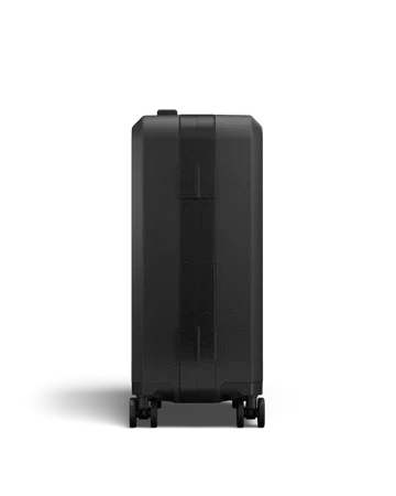 Ramverk_Pro_Carry-on_Black_Out_New-4